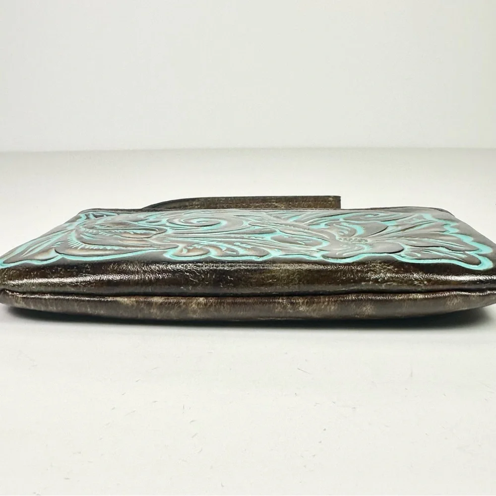 Patricia Nash Clutch / Wristlet Italian Leather Tooled Turquoise NWT